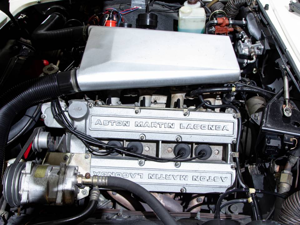 Imagen 22/24 de Aston Martin V8 Volante (1983)