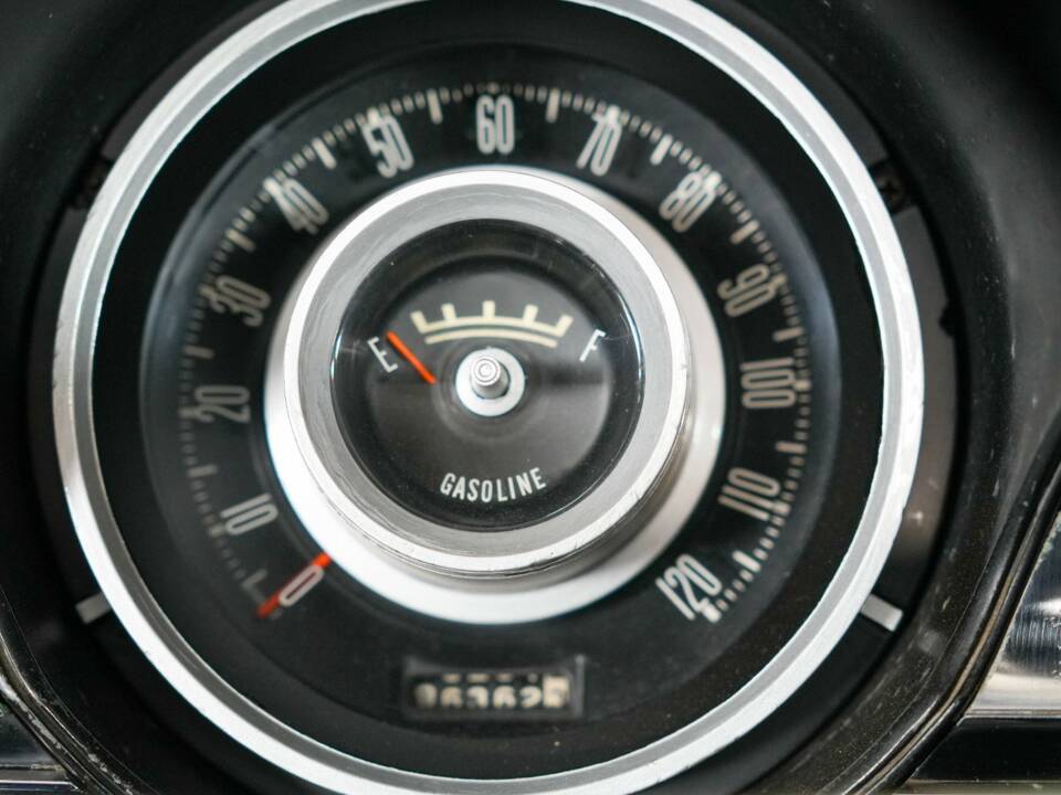 Image 34/44 of Dodge Polara (1965)