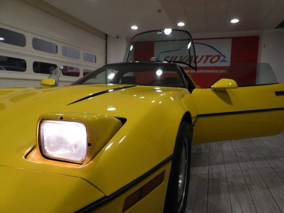Image 12/15 de Chevrolet Corvette (1984)