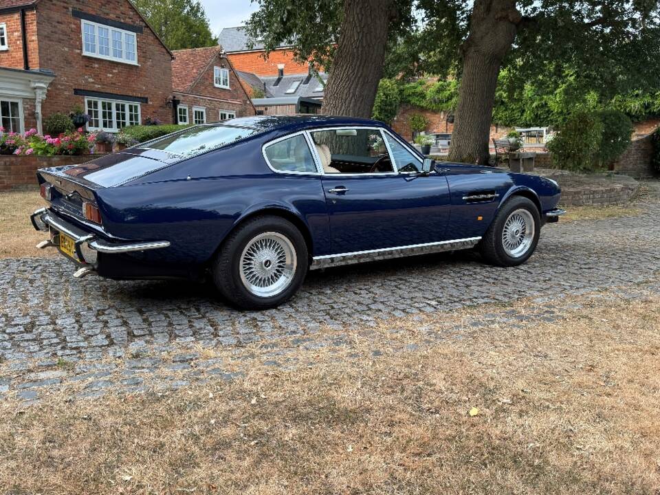 Bild 14/33 von Aston Martin V8 EFi (1986)