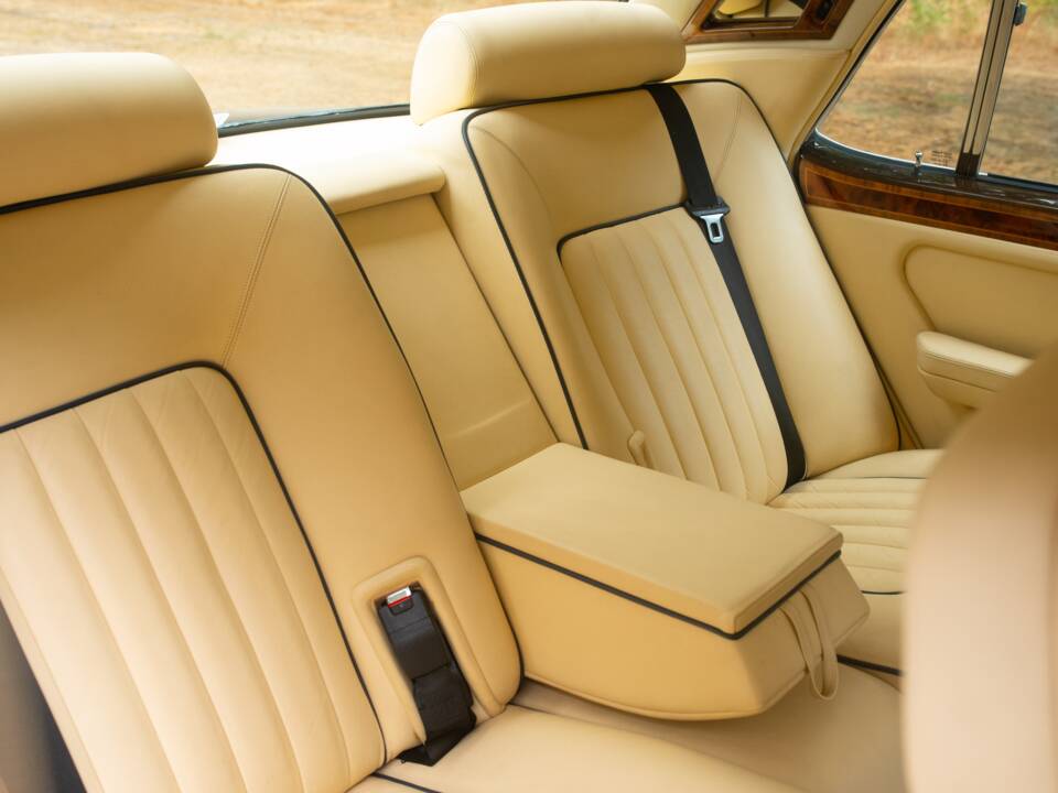 Imagen 8/22 de Rolls-Royce Silver Spirit II (1990)