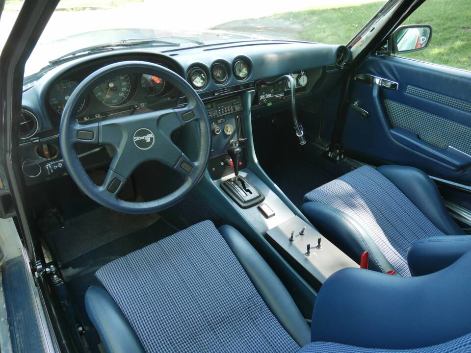 Image 26/26 of Mercedes-Benz 450 SLC (1900)