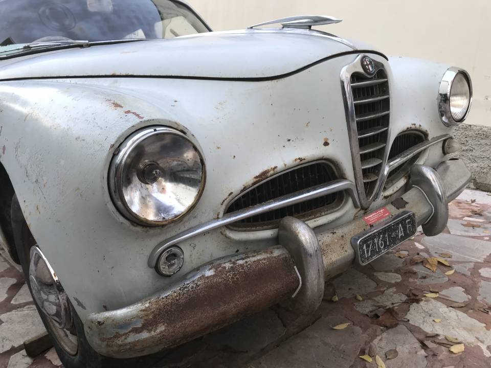 Image 8/31 of Alfa Romeo 1900 Super Berlina (1956)