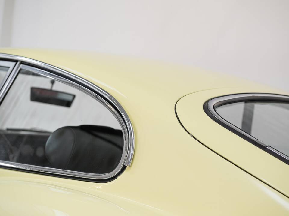 Imagen 30/40 de Jaguar E-Type (2+2) (1970)