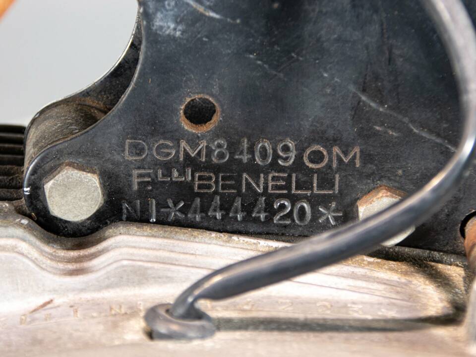 Image 29/50 of Benelli DUMMY (1976)