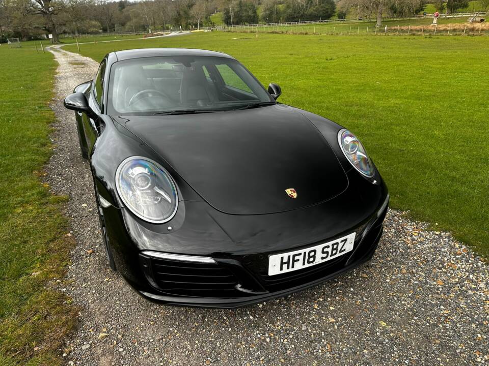 Image 17/42 of Porsche 911 Carrera S (2018)