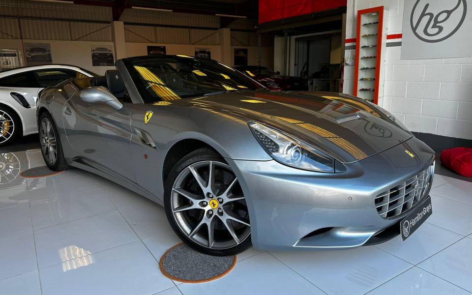 Image 12/50 de Ferrari California 30 (2014)