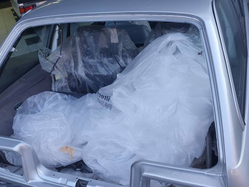 Immagine 49/50 di BMW 325i Touring (1992)