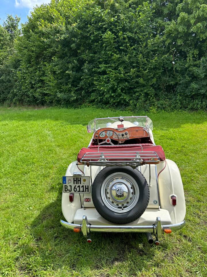 Image 2/9 de MG TD (1952)