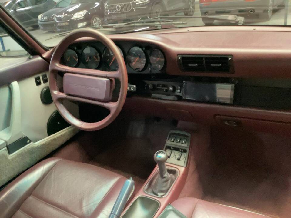 Afbeelding 9/11 van Porsche 911 Carrera 4 (1991)