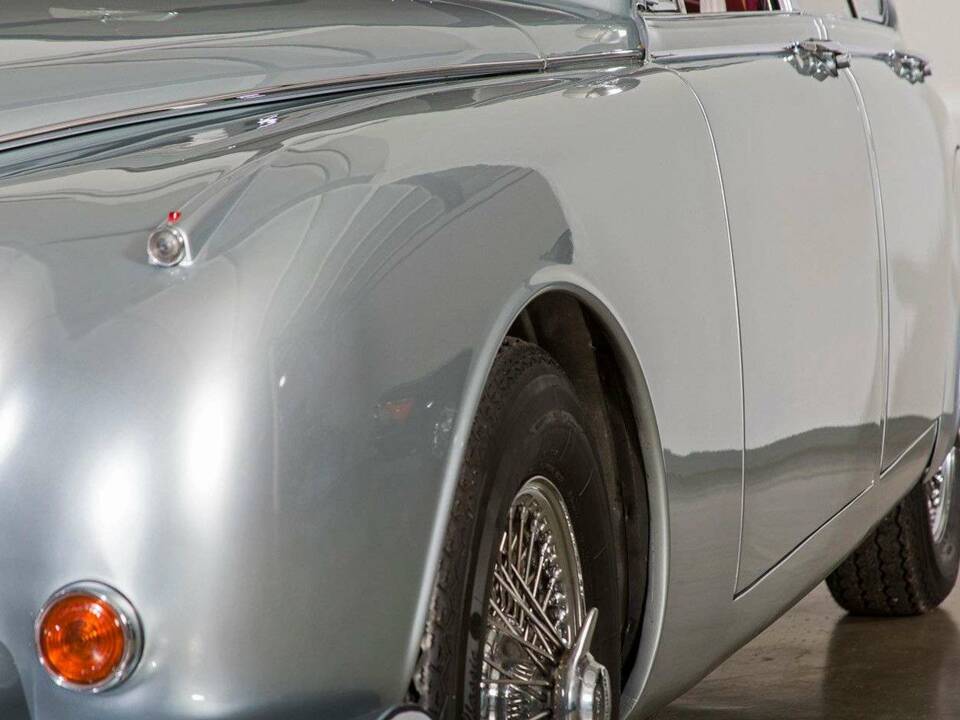 Image 5/20 of Jaguar Mk II 3.8 (1962)