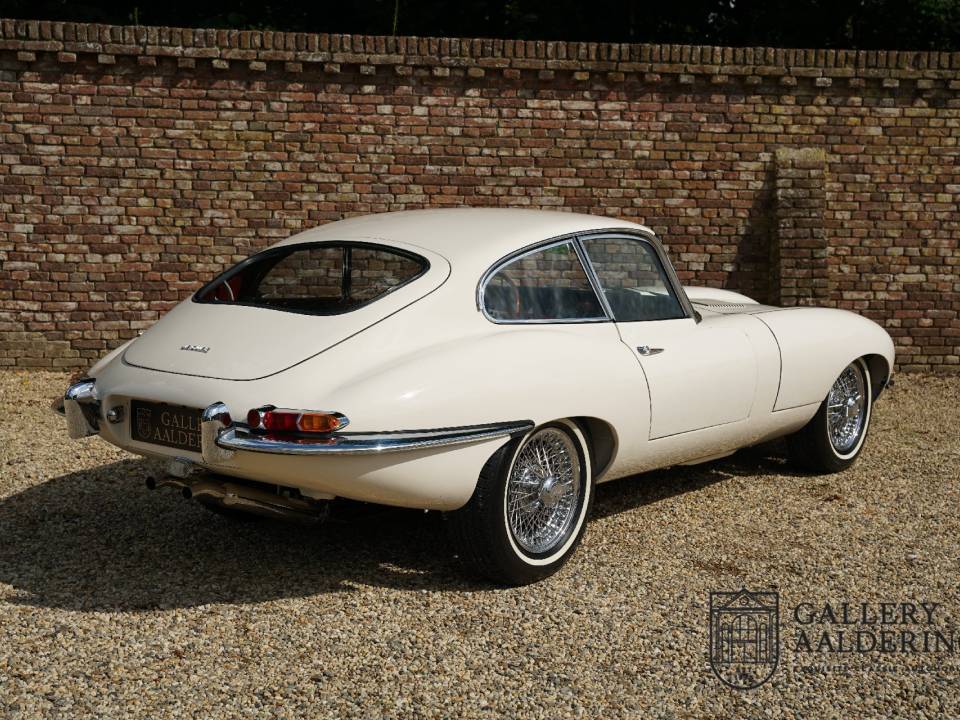 Image 45/50 de Jaguar Type E 3.8 (1964)