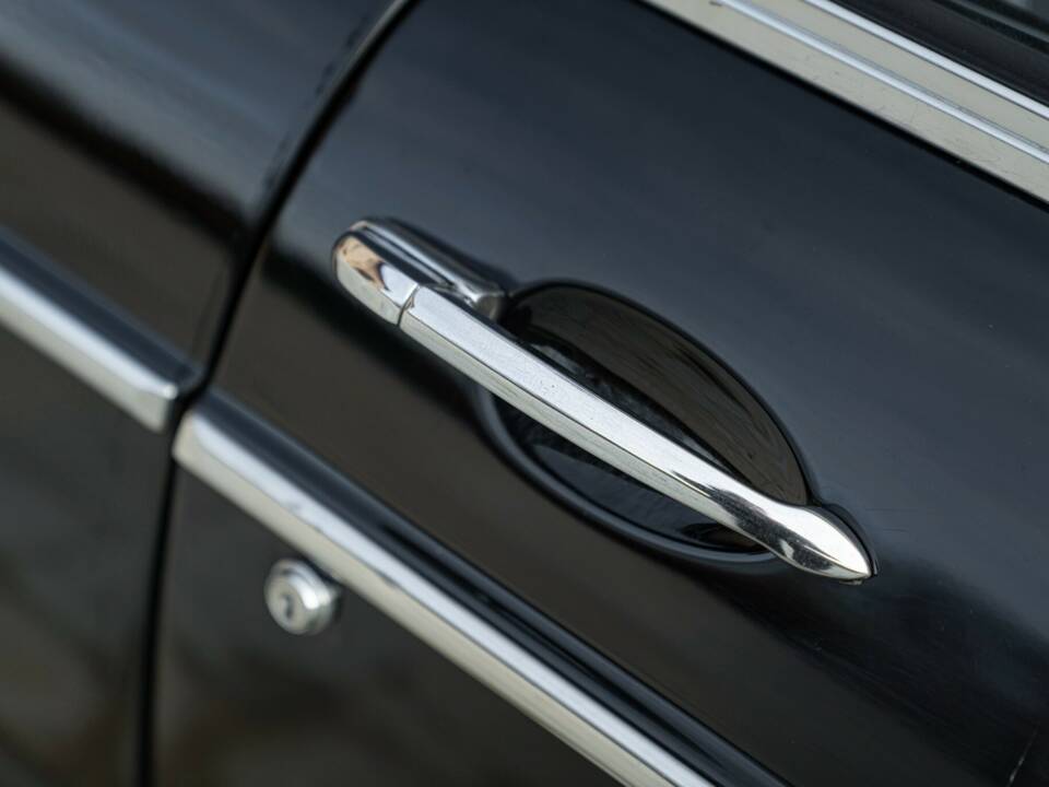 Image 20/50 of MG MGB GT (1978)