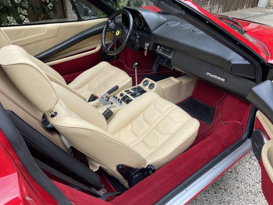 Bild 8/12 von Ferrari 208 GTS Turbo (1984)