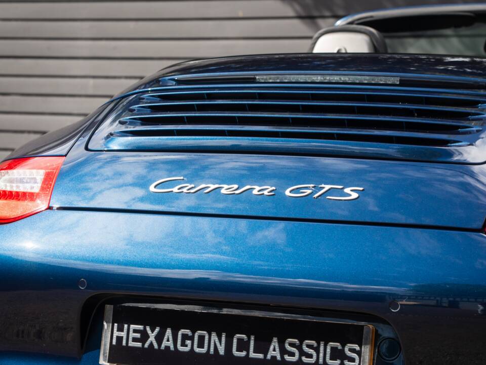 Image 7/54 of Porsche 911 Carrera GTS (2011)