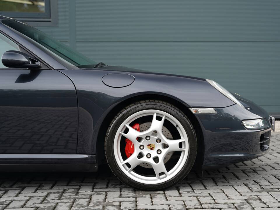 Bild 24/50 von Porsche 911 Carrera 4S (2007)