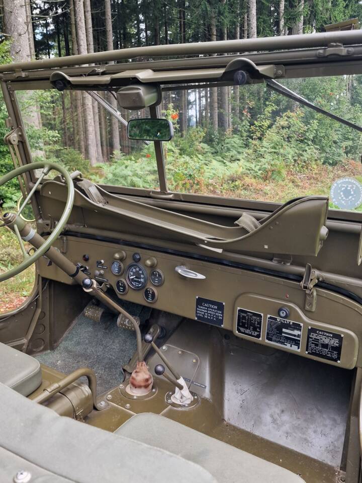 Bild 54/109 von Hotchkiss M 201 (1962)