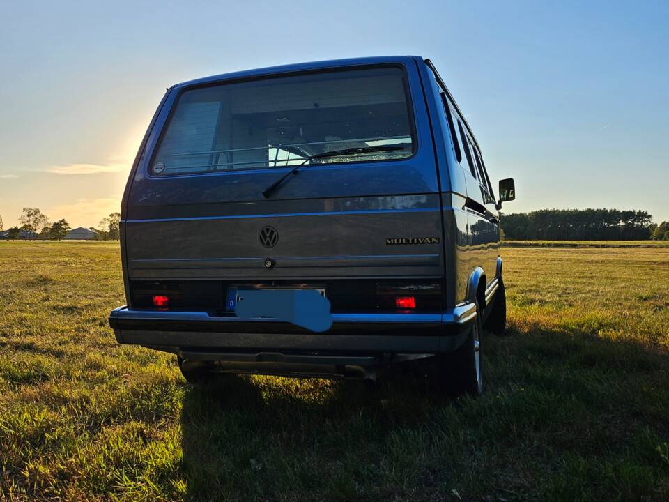 Bild 3/17 von Volkswagen T3 Multivan 1.6 TD Bluestar &quot;Hannover Edition&quot; (1989)