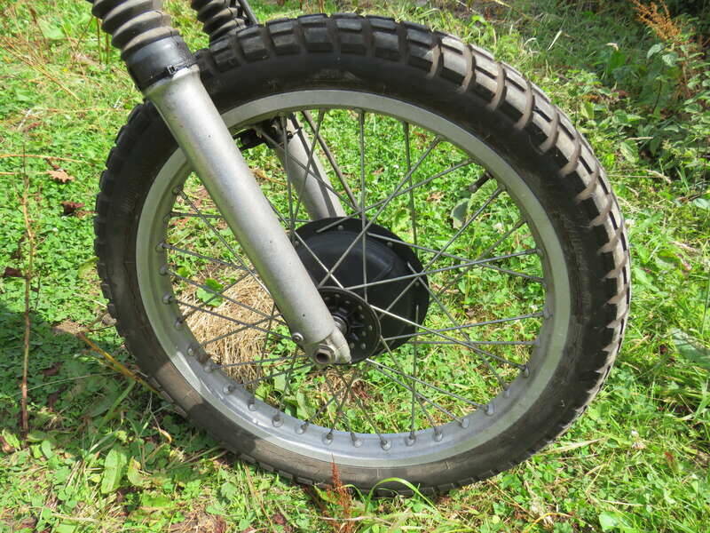 Bild 27/40 von Yamaha DUMMY (1976)