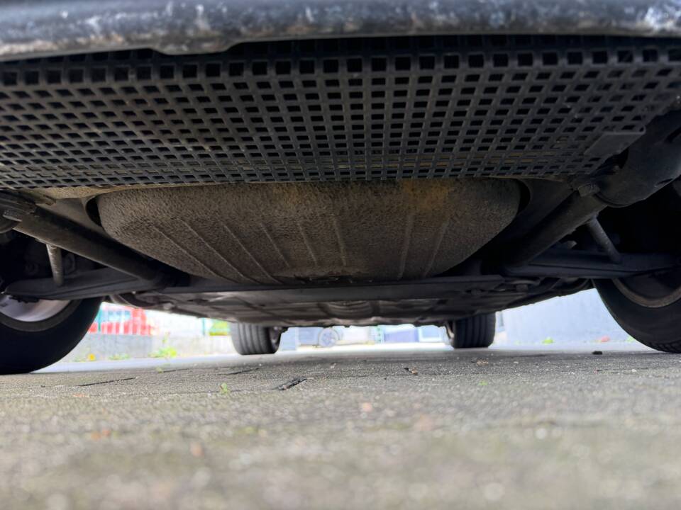 Bild 8/9 von Porsche 911 Carrera 3.2 (1986)