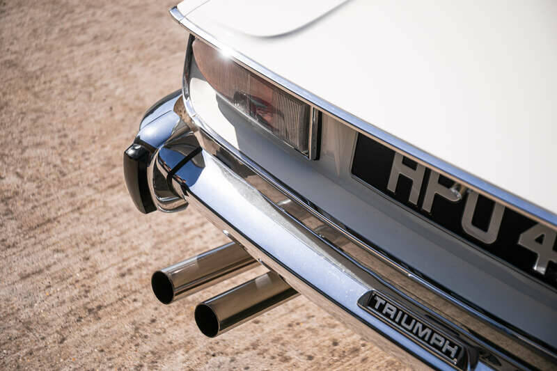 Image 39/47 of Triumph Stag (1975)