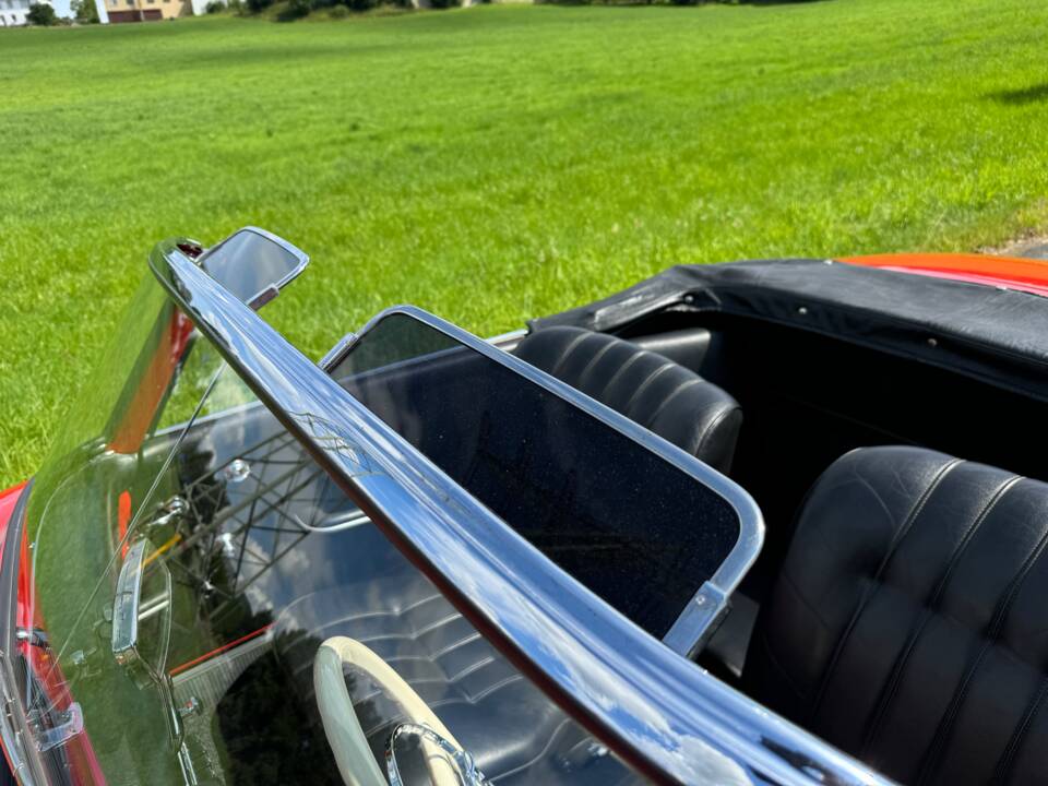 Image 18/24 of Mercedes-Benz 190 SL (1959)