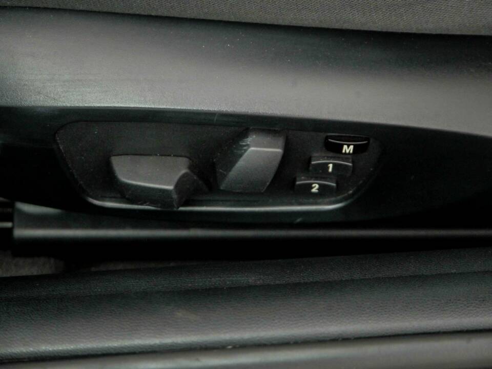 Afbeelding 38/50 van BMW 325i (2007)