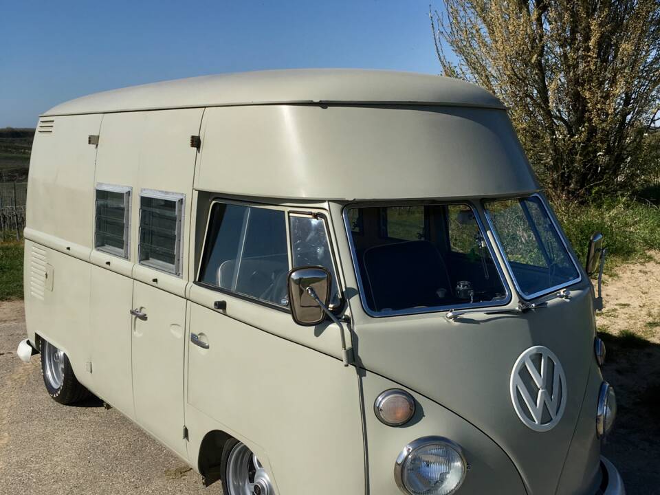 Image 5/23 of Volkswagen T1 minibus (1964)