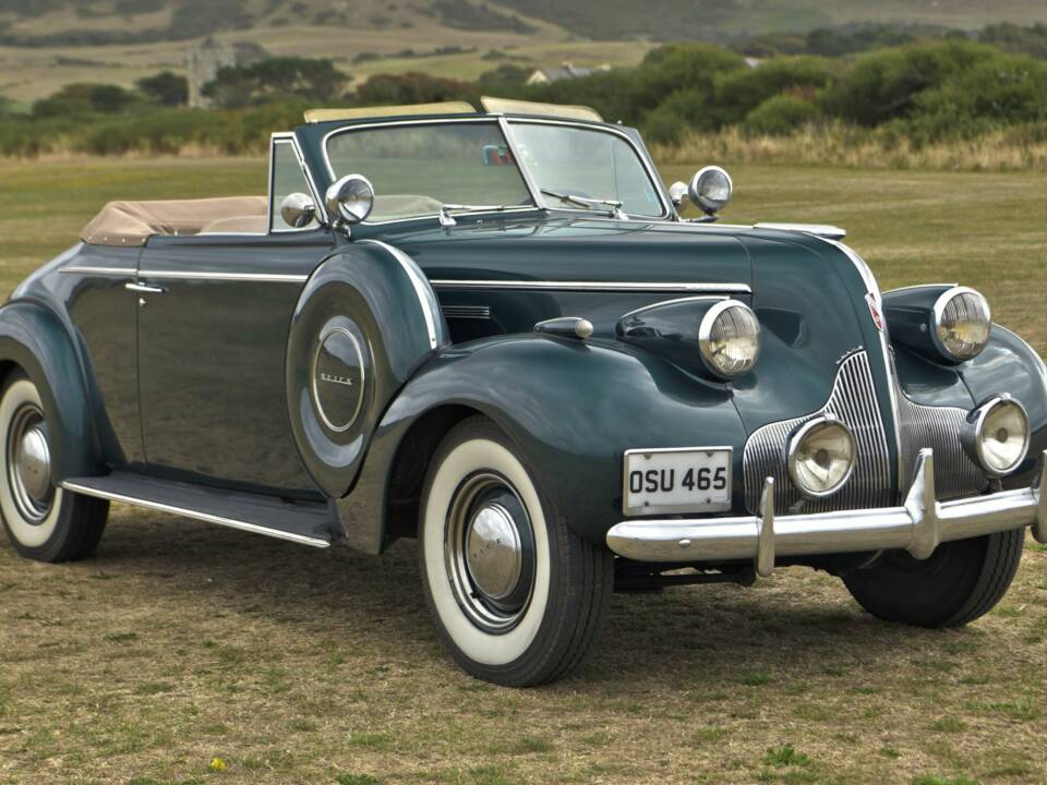 Image 2/50 of Buick Special Serie 40 (1939)