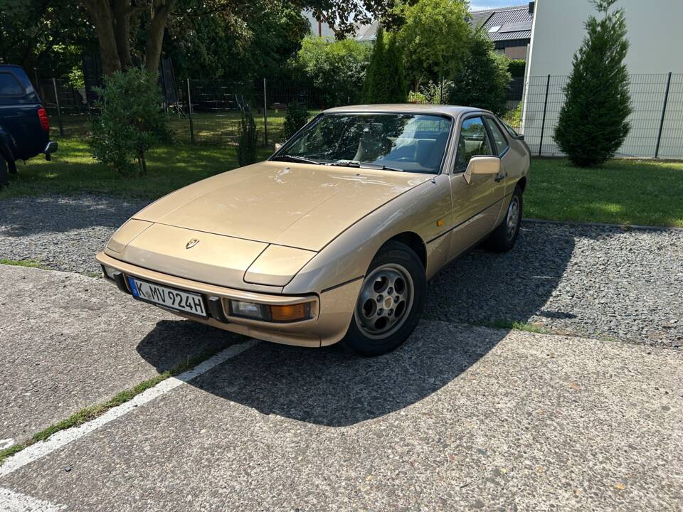 Image 6/12 of Porsche 924 S (1987)