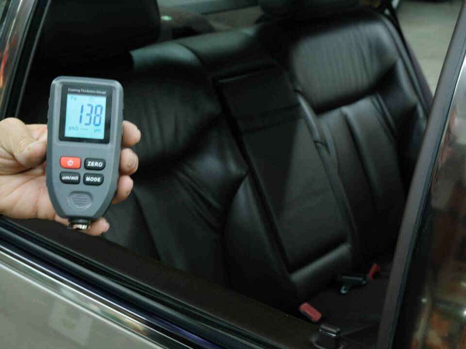 Bild 27/50 von Mercedes-Benz 300 SE (1992)