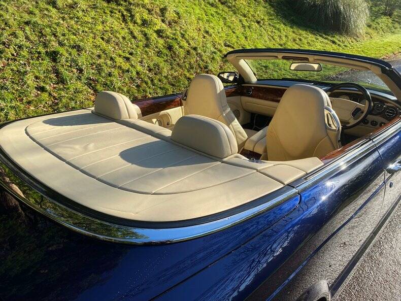 Afbeelding 46/50 van Bentley Azure (2007)