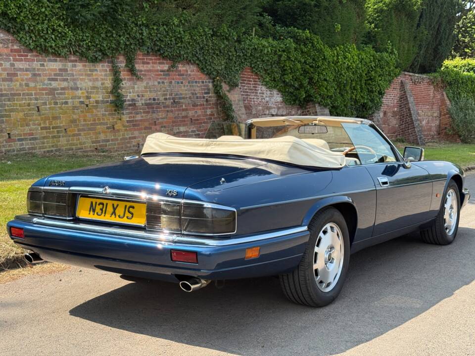 Imagen 2/6 de Jaguar XJS 4.0 Celebration (1995)