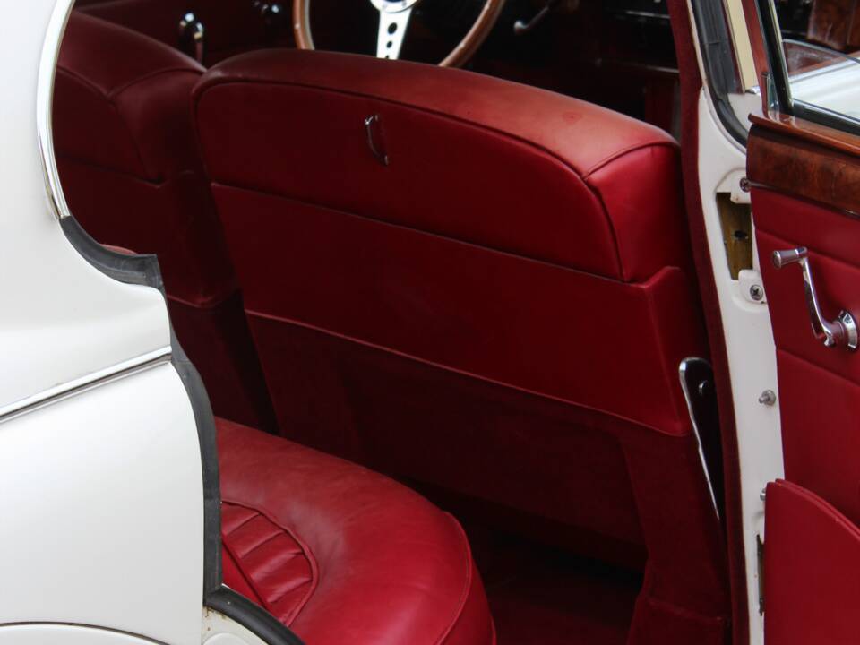Immagine 20/26 di Jaguar Mk II 3.8 (1961)