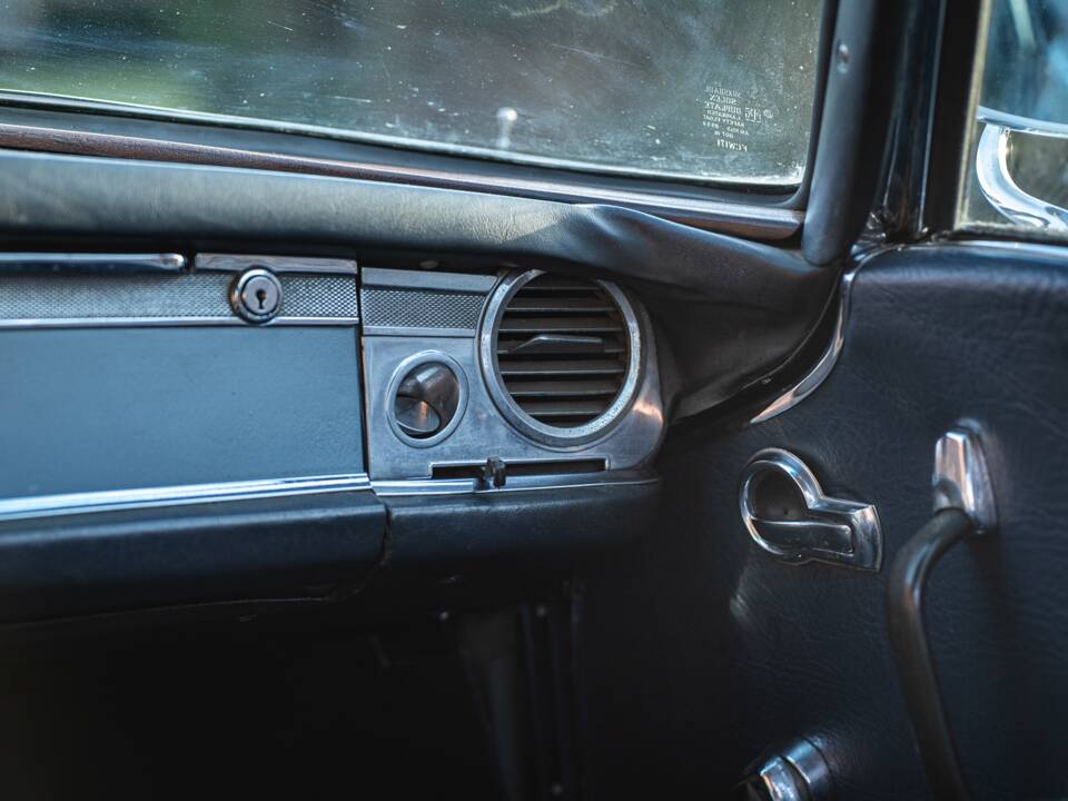Bild 34/69 von Mercedes-Benz 230 SL (1967)