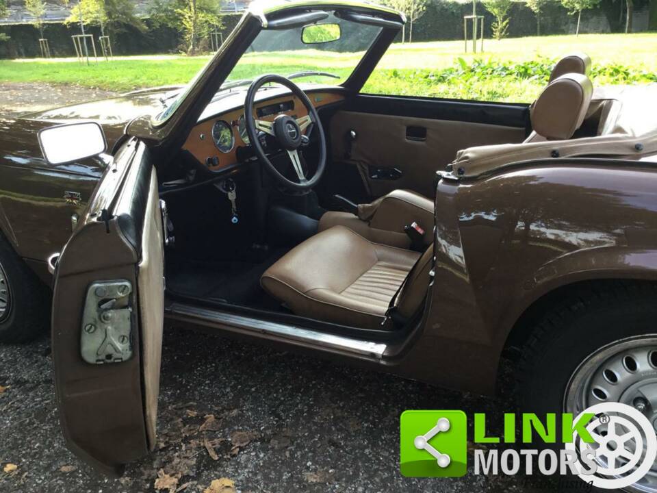 Image 4/10 de Triumph Spitfire 1500 (1975)