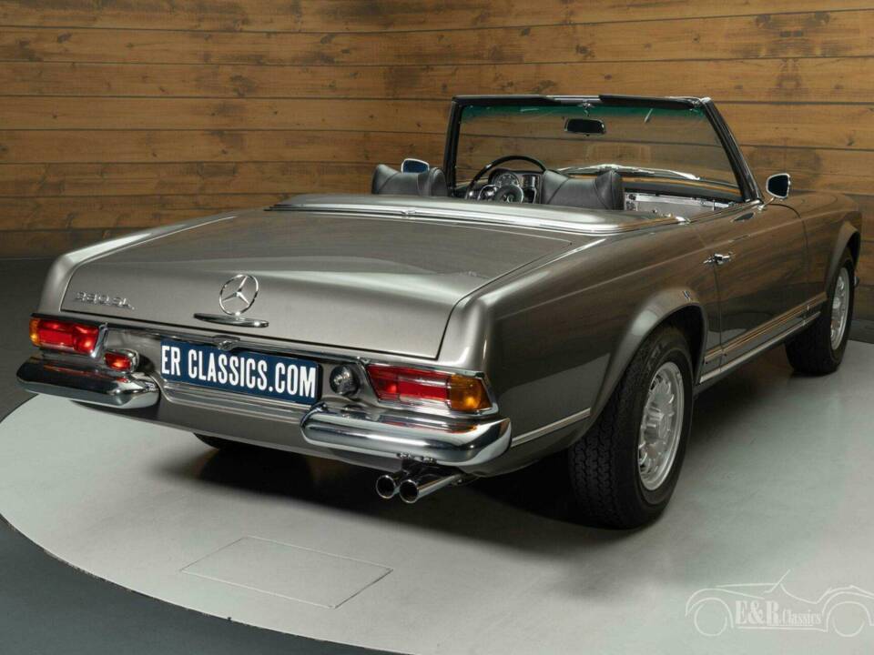 Immagine 5/18 di Mercedes-Benz 280 SL (1968)