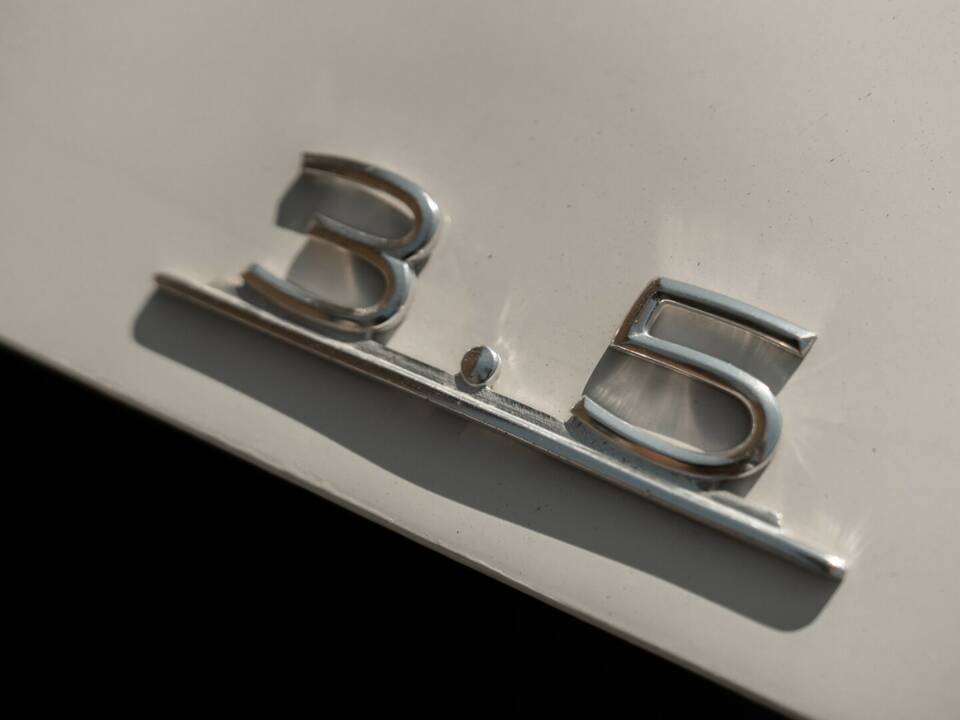 Image 5/34 of Mercedes-Benz 300 SEL 3.5 (1971)