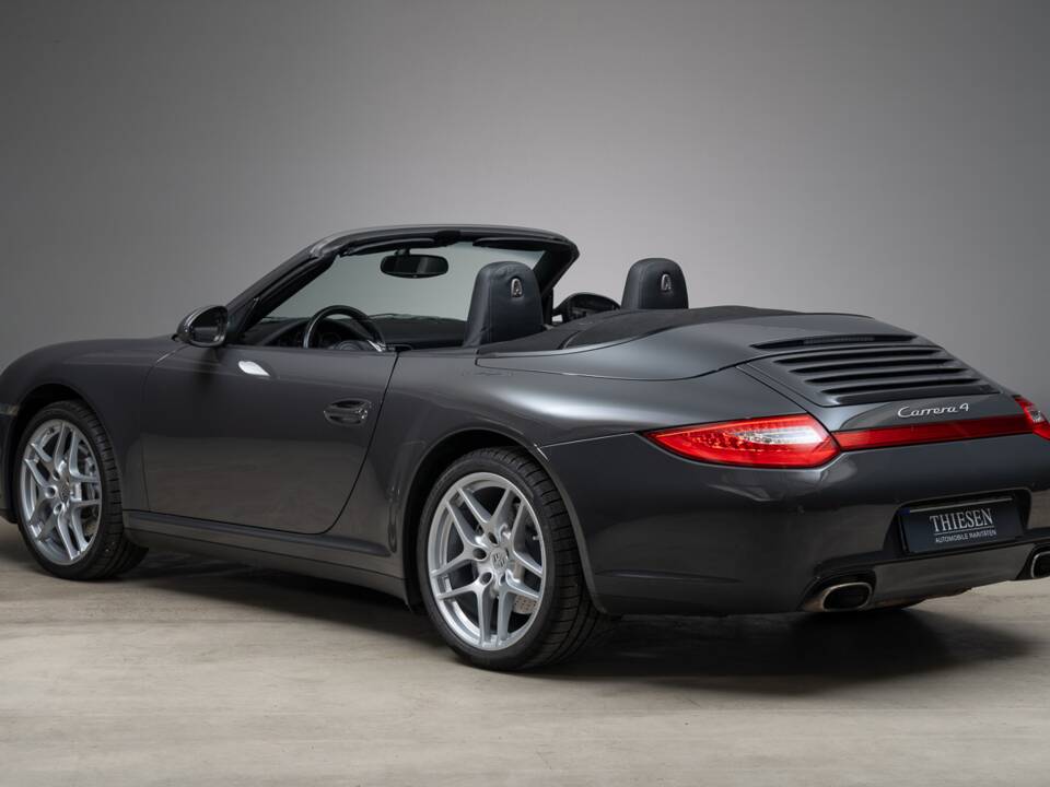 Bild 16/50 von Porsche 911 Carrera 4 (2011)