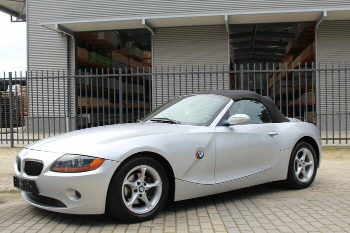 Image 4/7 de BMW Z4 2.5i (2003)