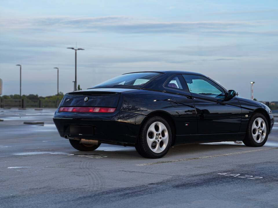 Imagen 43/90 de Alfa Romeo GTV 2.0 Twin Spark (1998)