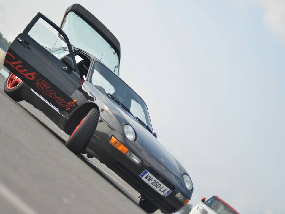 Bild 22/35 von Porsche 968 CS (1995)