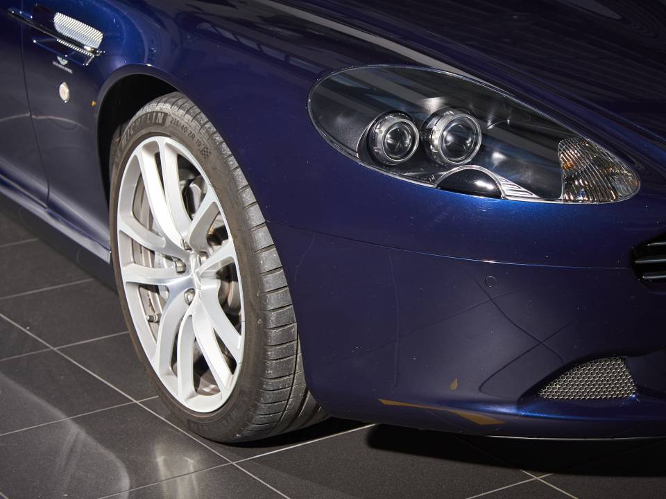 Aston Martin DB 9 - Front Vorne
