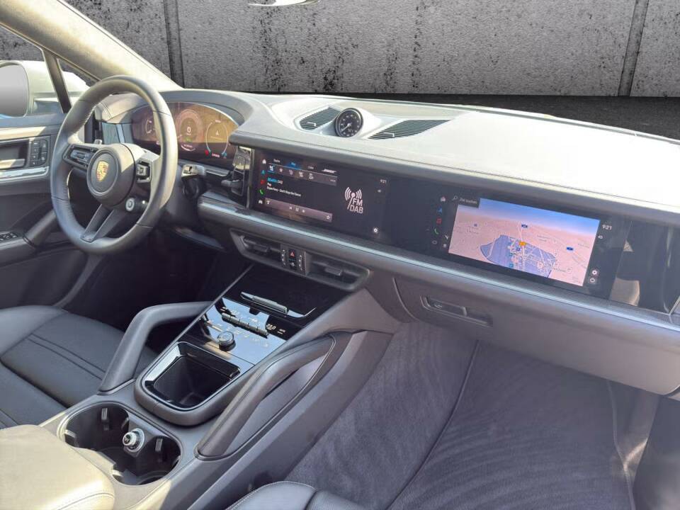 Bild 7/12 von Porsche Cayenne Turbo E-Hybrid (2024)