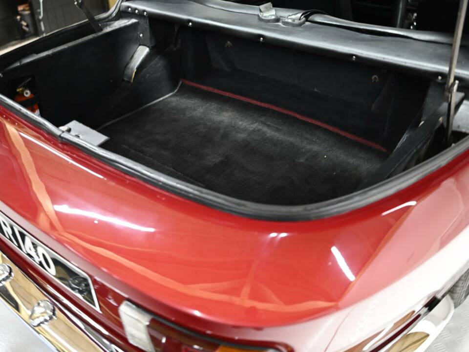 Bild 36/50 von Jensen Interceptor  MK II (1970)