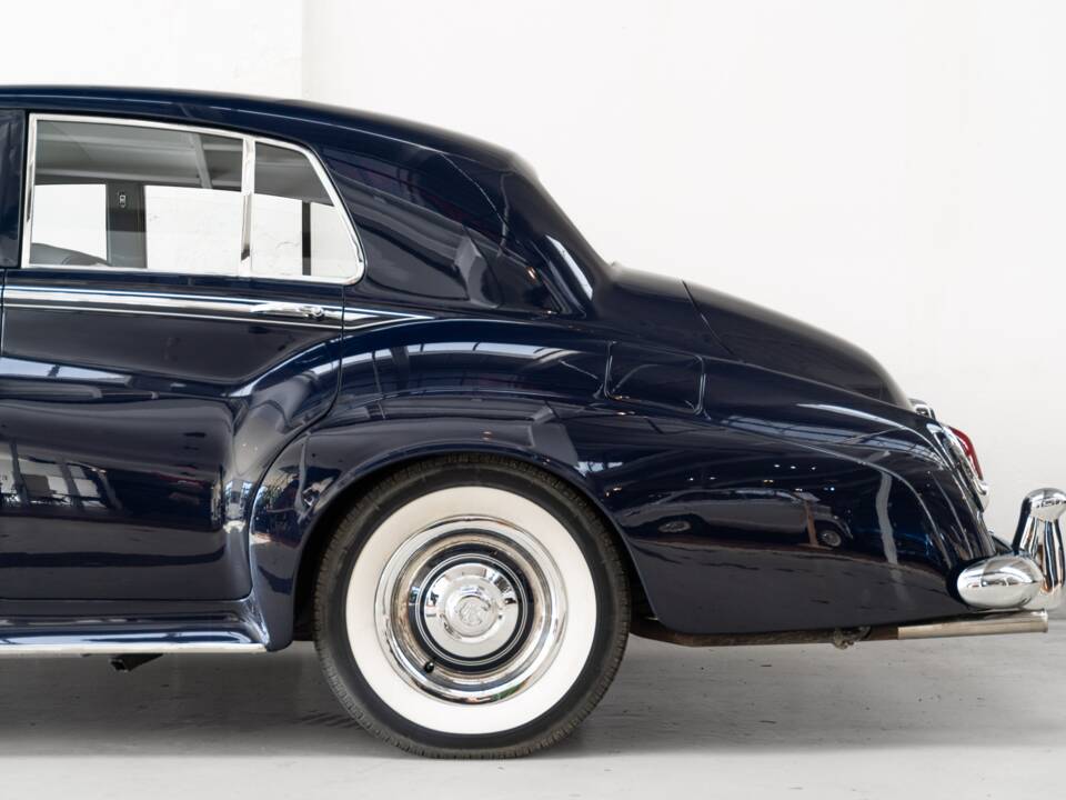 Image 34/40 of Rolls-Royce Silver Cloud II (1960)