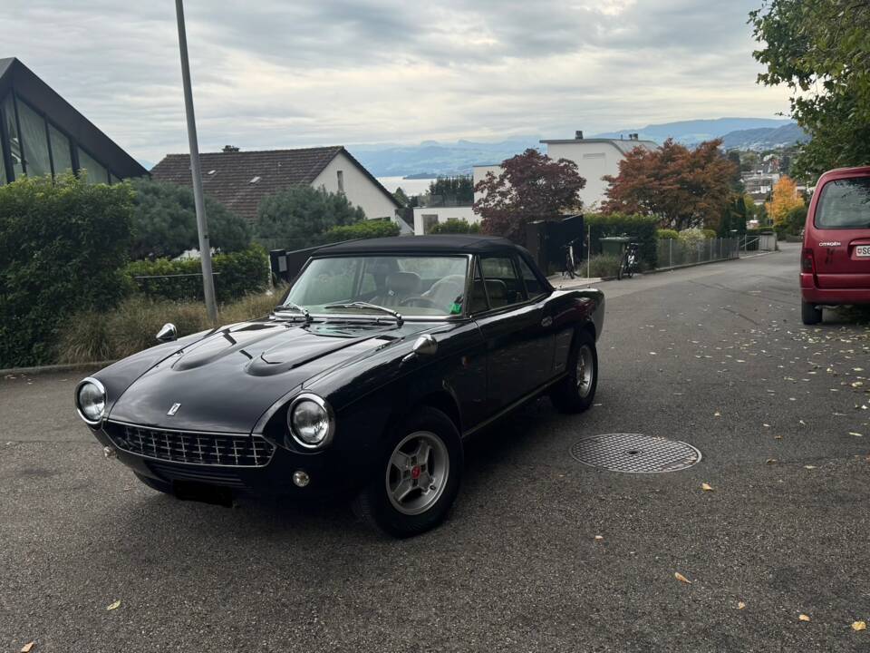 Imagen 3/10 de FIAT 124 Spider DS (1984)