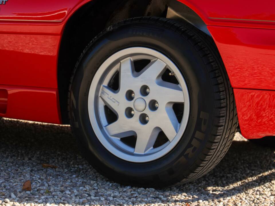 Obraz 19/50 pojazdu Lotus Esprit SE (1992)