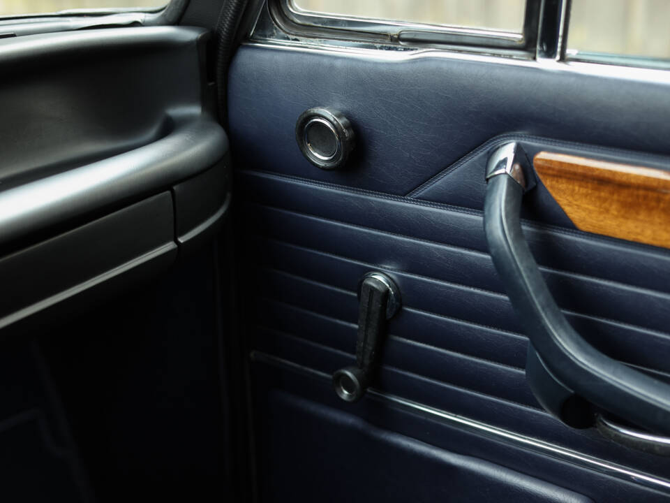 Bild 79/84 von BMW 2002 (1974)