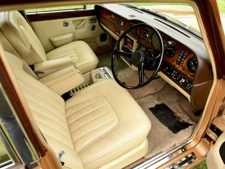 Bild 30/50 von Rolls-Royce Silver Shadow II (1979)